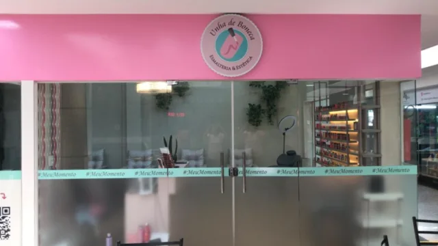 fachada-2-unha-de-boneca-esmalteria-aguas-claras-manicure-salao-de-beleza